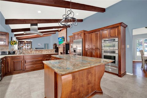 Купить виллу или дом в Хомстед, Флорида 4 спальни, 357.67м2, № 1975180 - фото 23