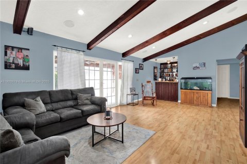 Купить виллу или дом в Хомстед, Флорида 4 спальни, 357.67м2, № 1975180 - фото 14