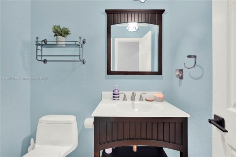 Купить виллу или дом в Хомстед, Флорида 4 спальни, 357.67м2, № 1975180 - фото 24