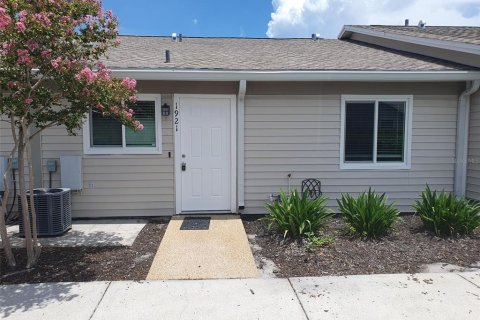 House in Palm Harbor, Florida 2 bedrooms, 92.9 sq.m. № 1805536 - photo 1