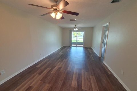 House in Palm Harbor, Florida 2 bedrooms, 92.9 sq.m. № 1805536 - photo 6