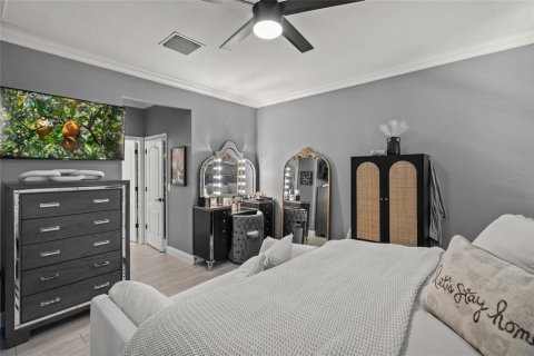 House in Sarasota, Florida 3 bedrooms, 191.56 sq.m. № 1844259 - photo 15