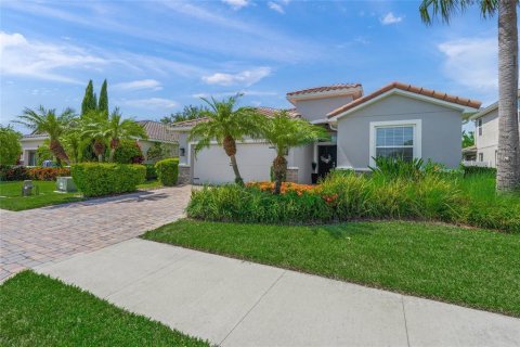 House in Sarasota, Florida 3 bedrooms, 191.56 sq.m. № 1844259 - photo 1