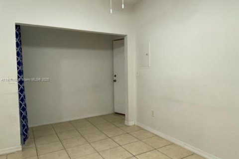 Condominio en venta en Miami, Florida, 1 dormitorio, 43.2 m2 № 1952217 - foto 16