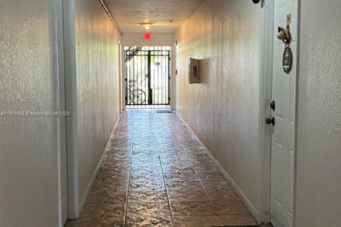 Condominio en venta en Miami, Florida, 1 dormitorio, 43.2 m2 № 1952217 - foto 22