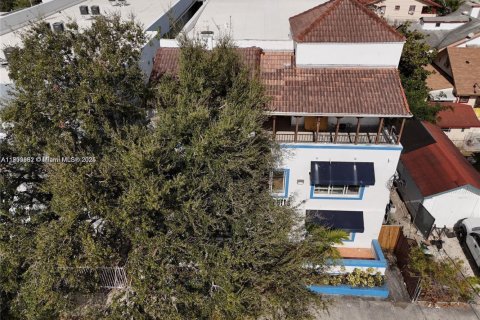 Condominio en venta en Miami, Florida, 1 dormitorio, 43.2 m2 № 1952217 - foto 10