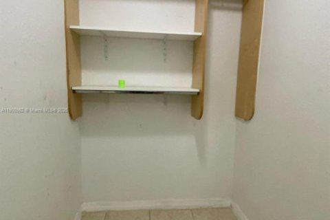 Condominio en venta en Miami, Florida, 1 dormitorio, 43.2 m2 № 1952217 - foto 17