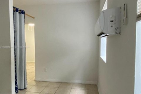Condominio en venta en Miami, Florida, 1 dormitorio, 43.2 m2 № 1952217 - foto 20