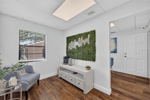 Immobilier commercial à louer à Orlando, Floride: 158.31 m2 № 2156269 - photo 6