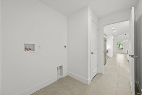 Casa en venta en Port St. Lucie, Florida, 4 dormitorios, 215.81 m2 № 2077716 - foto 29