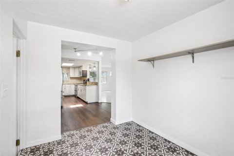 Купить виллу или дом в Сарасота, Флорида 10 комнат, 158.03м2, № 1786339 - фото 18