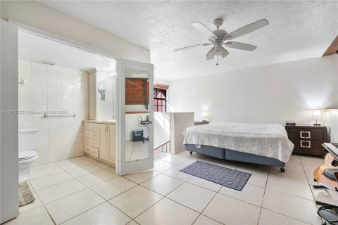 Townhouse in Hollywood, Florida 2 bedrooms, 128.95 sq.m. № 1974643 - photo 23