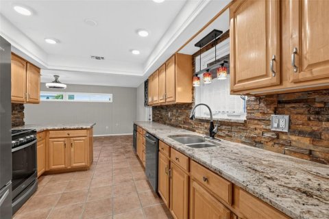Villa ou maison à vendre à Saint Petersburg, Floride: 4 chambres, 182.92 m2 № 2305017 - photo 11