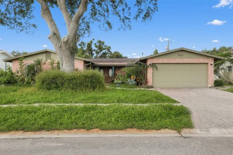 Villa ou maison à vendre à Saint Petersburg, Floride: 4 chambres, 182.92 m2 № 2305017 - photo 24