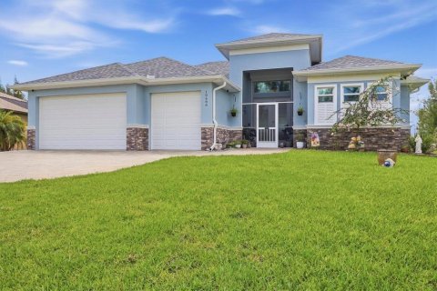 Villa ou maison à Port Charlotte, Floride 3 chambres, 154.96 m2 № 2372884