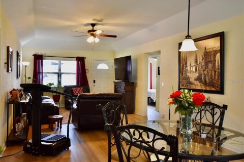 Villa ou maison à louer à Lakeland, Floride: 2 chambres, 110.83 m2 № 2361332 - photo 7