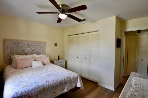 Villa ou maison à louer à Lakeland, Floride: 2 chambres, 110.83 m2 № 2361332 - photo 11