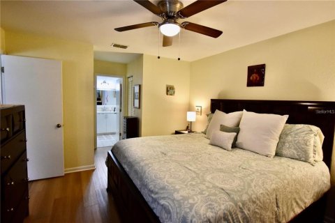 Villa ou maison à louer à Lakeland, Floride: 2 chambres, 110.83 m2 № 2361332 - photo 14