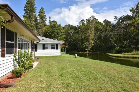 Villa ou maison à louer à Lakeland, Floride: 2 chambres, 110.83 m2 № 2361332 - photo 17