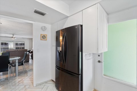 Condo in North Palm Beach, Florida, 2 bedrooms  № 2241006 - photo 5