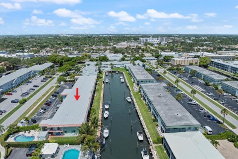 Condo in North Palm Beach, Florida, 2 bedrooms  № 2241006
