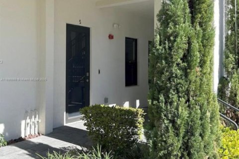 Appartement à louer à Doral, Floride: 2 chambres, 99.59 m2 № 1947260 - photo 6