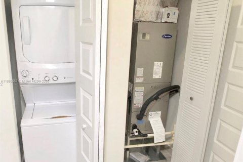 Appartement à louer à Doral, Floride: 2 chambres, 99.59 m2 № 1947260 - photo 2
