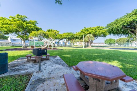 Condo in Cutler Bay, Florida, 1 bedroom  № 1892983 - photo 21