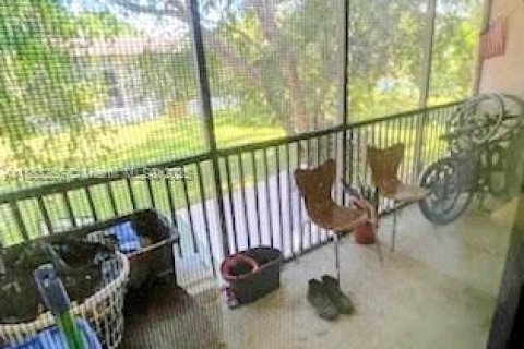 Condo in Cutler Bay, Florida, 1 bedroom  № 1892983 - photo 15