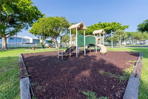 Condo in Cutler Bay, Florida, 1 bedroom  № 1892983 - photo 22
