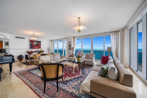 Купить кондоминиум в Серфсайд, Флорида 3 спальни, 259.2м2, № 1971196 - фото 6