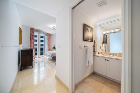 Купить кондоминиум в Серфсайд, Флорида 3 спальни, 259.2м2, № 1971196 - фото 20