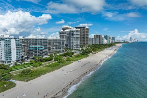 Купить кондоминиум в Серфсайд, Флорида 3 спальни, 259.2м2, № 1971196 - фото 2