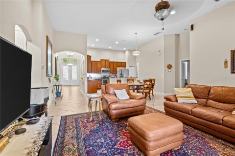 Villa ou maison à vendre à Orlando, Floride: 4 chambres, 272.2 m2 № 1816835 - photo 13