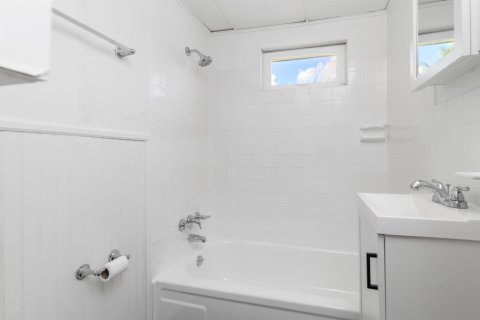 Apartment in West Palm Beach, Florida 1 bedroom, 55.74 sq.m. № 2193039 - photo 9