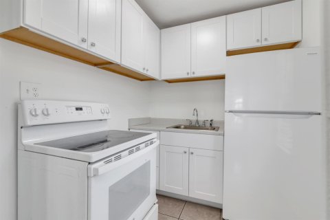 Apartment in West Palm Beach, Florida 1 bedroom, 55.74 sq.m. № 2193039 - photo 7