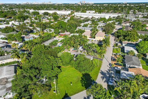 Terreno en venta en Fort Lauderdale, Florida № 1716390 - foto 11