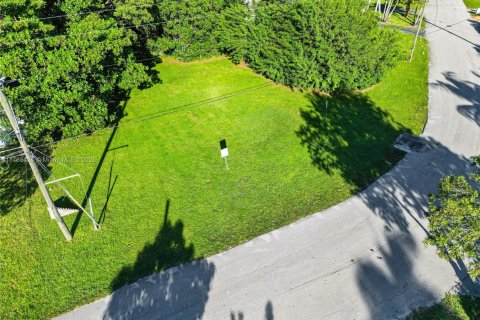 Terreno en venta en Fort Lauderdale, Florida № 1716390 - foto 20