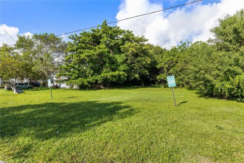 Terreno en venta en Fort Lauderdale, Florida № 1716390 - foto 3