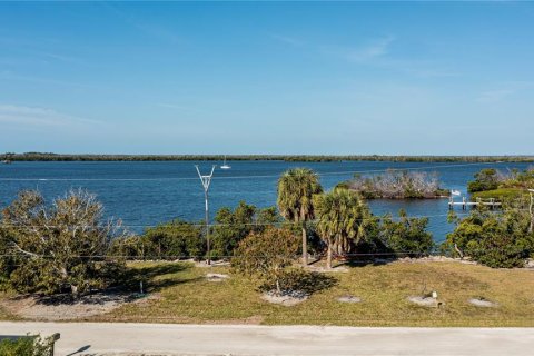 Land in Bokeelia, Florida № 1030061 - photo 12