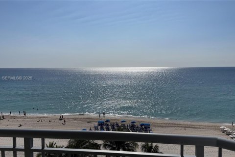 Copropriété à louer à Sunny Isles Beach, Floride: 2 chambres, 136.57 m2 № 1986926 - photo 8