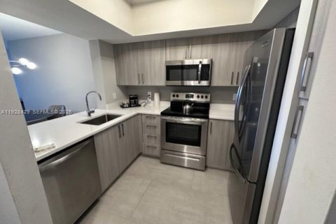 Copropriété à louer à Sunny Isles Beach, Floride: 2 chambres, 136.57 m2 № 1986926 - photo 12