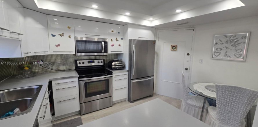 Condo à Miami, Floride, 2 chambres № 1880029