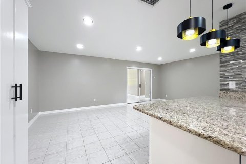 Casa en venta en Ocala, Florida, 4 dormitorios, 205.5 m2 № 1856731 - foto 14