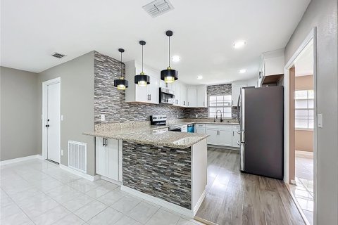 Casa en venta en Ocala, Florida, 4 dormitorios, 205.5 m2 № 1856731 - foto 16