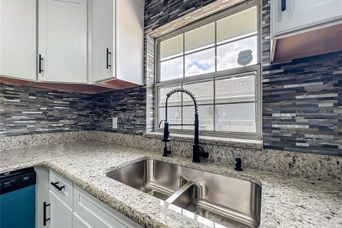Casa en venta en Ocala, Florida, 4 dormitorios, 205.5 m2 № 1856731 - foto 11