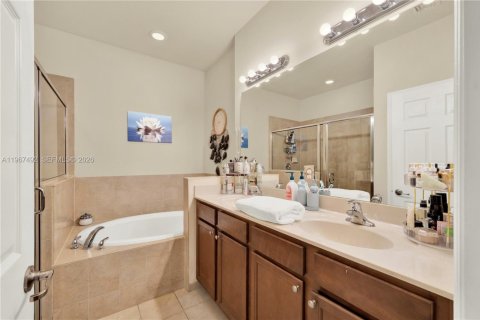 Villa ou maison à vendre à Cutler Bay, Floride: 4 chambres, 203.08 m2 № 2029680 - photo 23