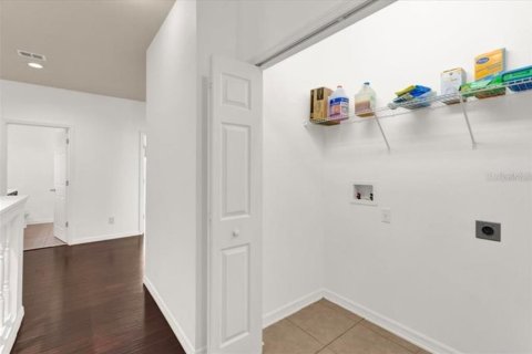 Adosado en venta en Orlando, Florida, 3 dormitorios, 143.44 m2 № 2210965 - foto 16
