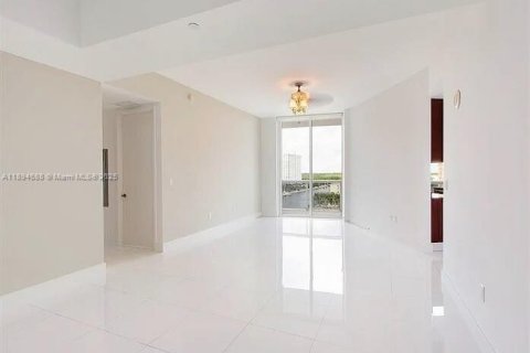 Condominio en alquiler en Sunny Isles Beach, Florida, 2 dormitorios, 133.31 m2 № 1947158 - foto 6