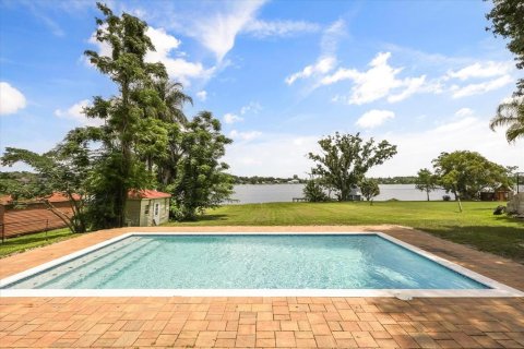 House in Orlando, Florida 5 bedrooms, 240.52 sq.m. № 1769503 - photo 27
